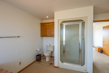 220 Acre Cattle Ranch for Sale with 3 Bedroom Home Southern Okla - image 11