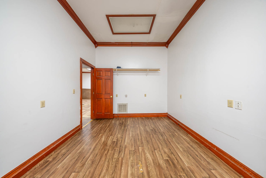 No Caption