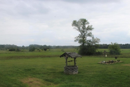 Amish-Built Log Home on Acreage For Sale in Milaca, MN - image 14