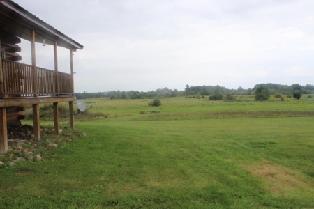 Amish-Built Log Home on Acreage For Sale in Milaca, MN - image 15