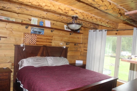 Amish-Built Log Home on Acreage For Sale in Milaca, MN - image 6