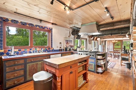 Northern New Mexico Canones Creek Estate, Country Home on Acreage - image 15