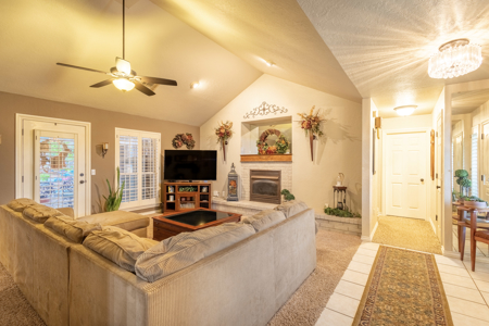 Home for Sale in Elk City OK with Pool | Fairway Estates - image 33