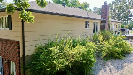 County Home with Outdoor Amenities on Acreage in Salem, Missouri - image 17