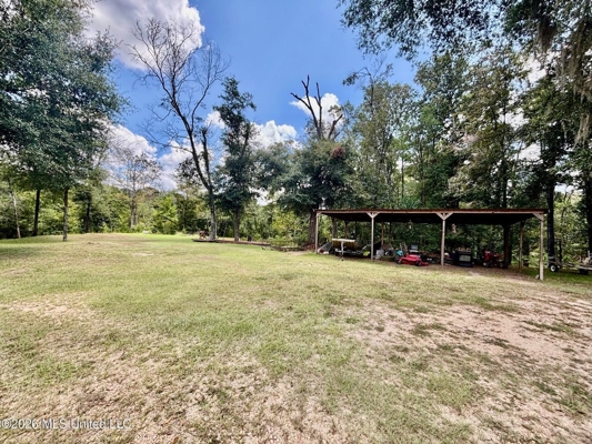 Secluded Riverfront Retreat on 7 Acres in Monticello MS