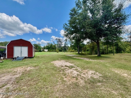 Secluded Riverfront Retreat on 7 Acres in Monticello MS