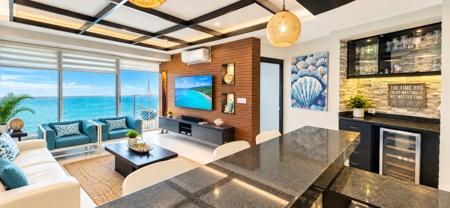 Luxury Remodeled Beachfront Condo Ocean Waves | Nueva Gorgona - image 3