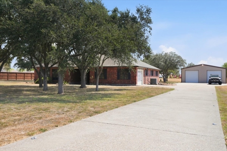 Looking for Country Home on acreage with a Shop? - image 6