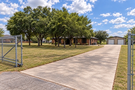 Looking for Country Home on acreage with a Shop? - image 3