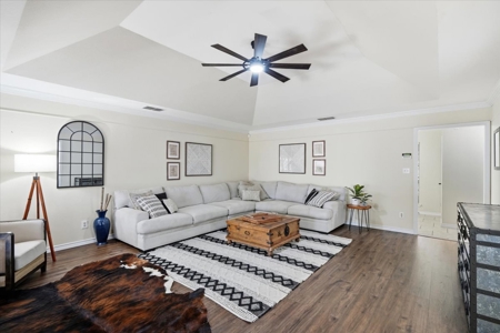 Looking for Country Home on acreage with a Shop? - image 12