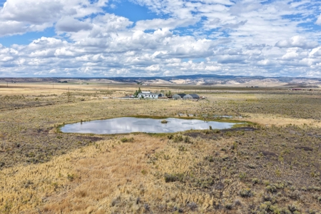 Eastern Oregon Greenhouse Acres Located Outside of Burns - image 38