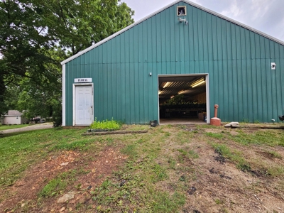 Country Home with Shop and High Tunnel Green Houses on 10 acres - image 44