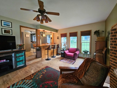 Country Home with Shop and High Tunnel Green Houses on 10 acres - image 9