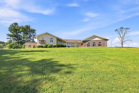 Premier Country Estate for Sale in Meadowview VA! - image 2