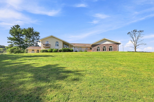 Premier Country Estate for Sale in Meadowview VA!