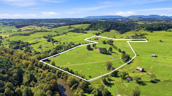 Premier Country Estate for Sale in Meadowview VA!