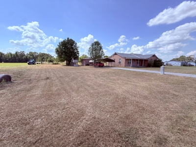 18± Acres 2BR-2BA, Barn, Pasture in Winnsboro Hopkins County TX - image 24