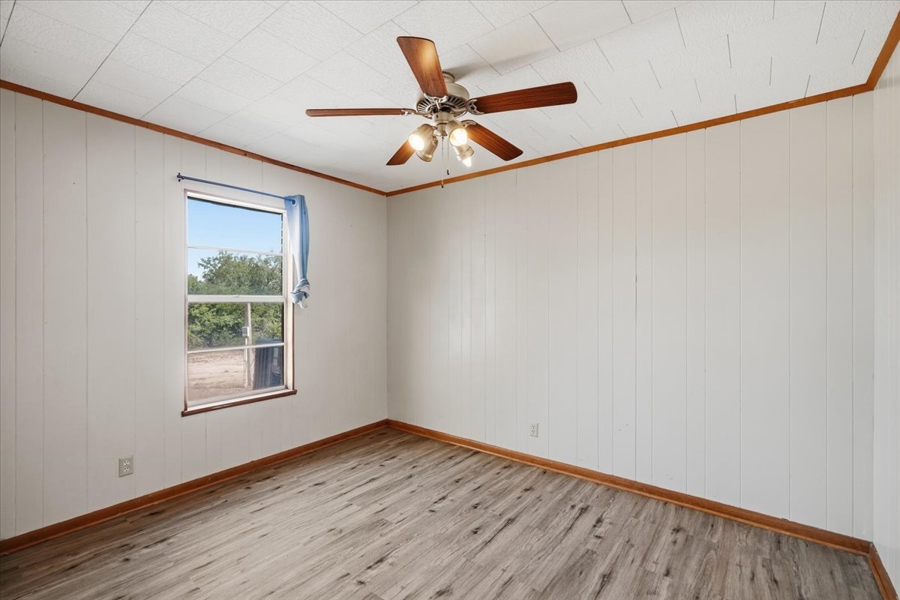 No Caption