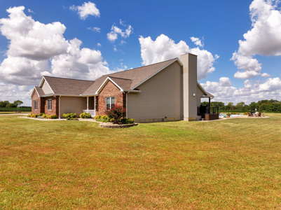 Home for Sale Barton County, Missouri - image 2