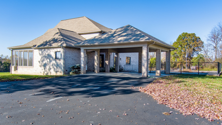Home and 25.25+/- Acres Near Lake Cumberland in Albany, Kentucky - image 11