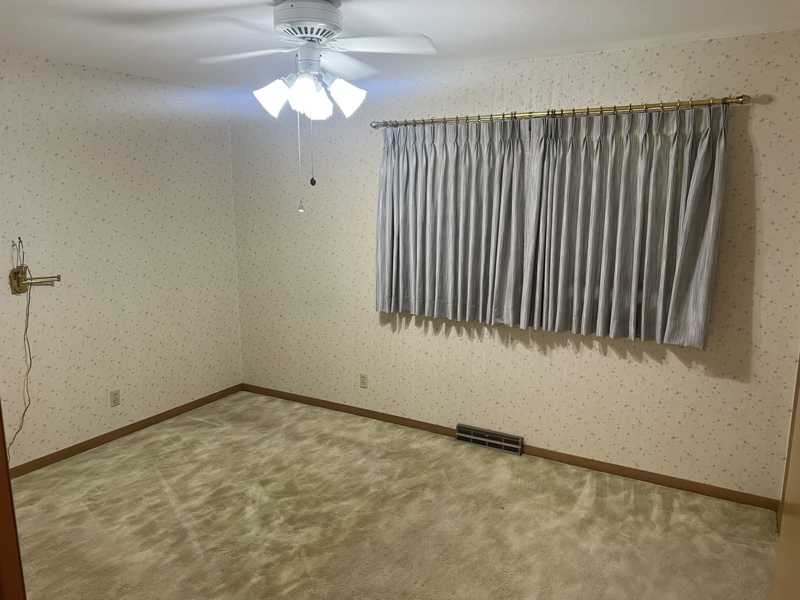 No Caption