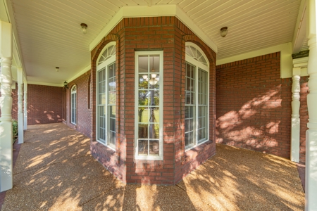 Custom Brick Home, Workshop & Fiber Internet near Columbia TN - image 7