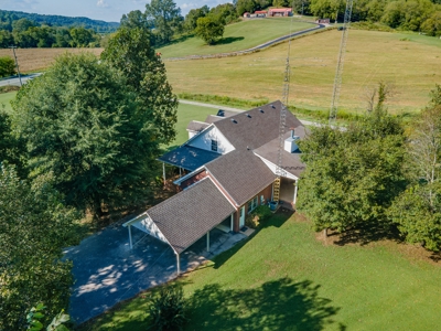 Custom Brick Home, Workshop & Fiber Internet near Columbia TN - image 36