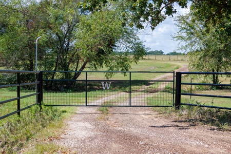 Horse Ranch for Sale | 18.72 Acres Arena Hunting Land Near Athens - image 1