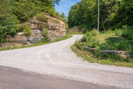 Private 6+ Acre Homesite in Beautiful Leipers Fork Area - image 16