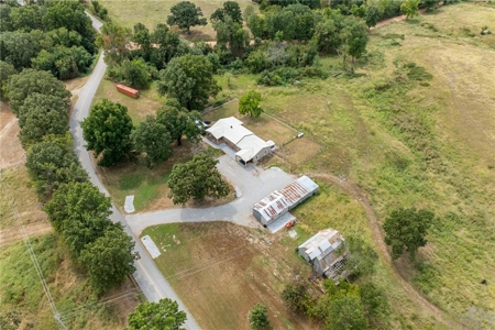 Country Home/Barn/Fenced on 2.04 Acres For Sale Green Forest, Ar - image 4