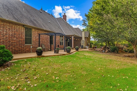 5-Bedroom Luxury Home for Sale in Edmond, OK | 3904 Creek Bend Rd - image 39