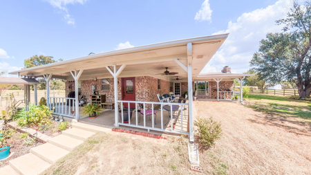 70.48-Acre East Texas Ranch with Home Near Lake Bob Sandlin - image 3