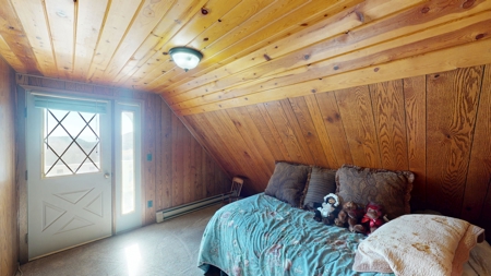 Mountain Home Year Round Access Great Hunting Location - image 25