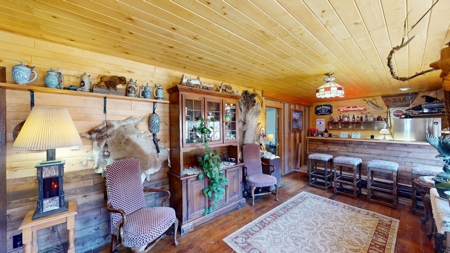 Mountain Home Year Round Access Great Hunting Location - image 10