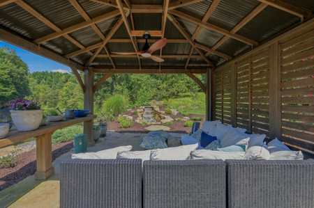 Luxury Southern Indiana Estate On 71 Acres With Private Lake - image 4