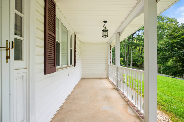 Country Home for Sale in Willis VA