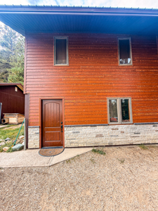 Zortman Montana Home | 1 Acre bordering BLM Land - image 48