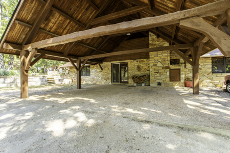 Timber Frame home on 8 acres for sale Highland, AR - image 2