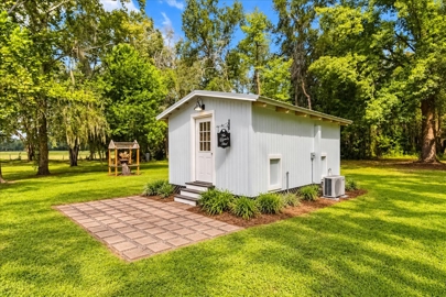 Listing 23