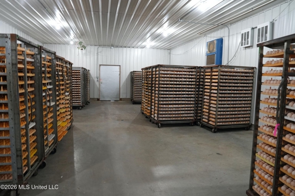 Kosciusko, MS Poultry Breeder Farm For Sale