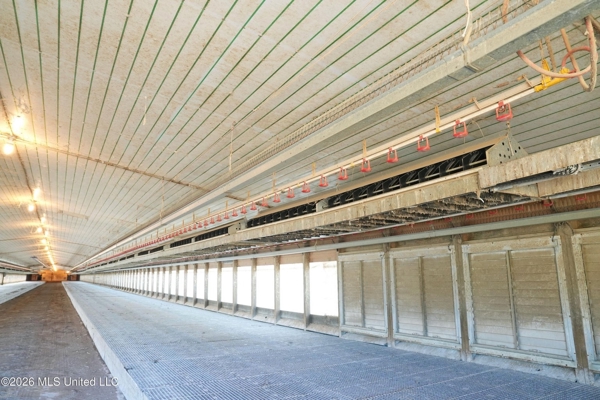 Kosciusko, MS Poultry Breeder Farm For Sale
