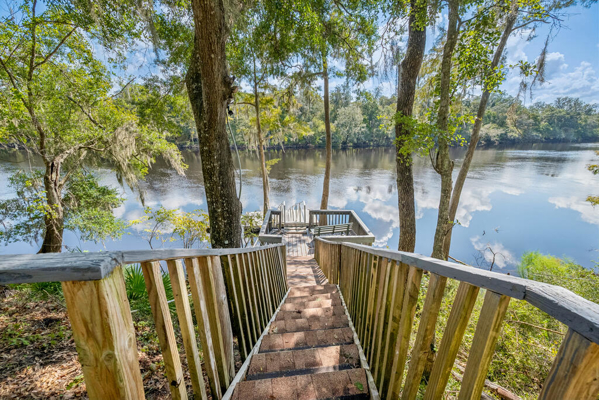 Welcome to River Run located on the Suwannee River!