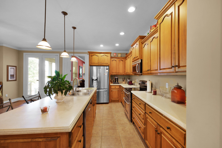 13-Acre West Tennessee Country Estate with Stocked Pond - image 33