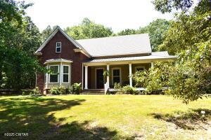 Country Home on 13 Acres Beech Bluff TN