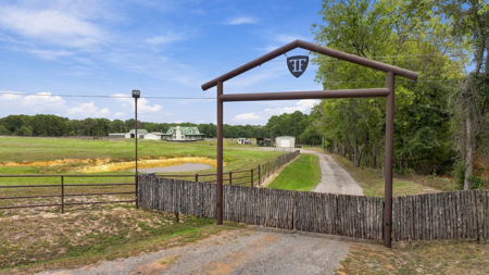 35.41 Acre Horse Ranch with Roping Arena & Pool in Troup TX - image 2