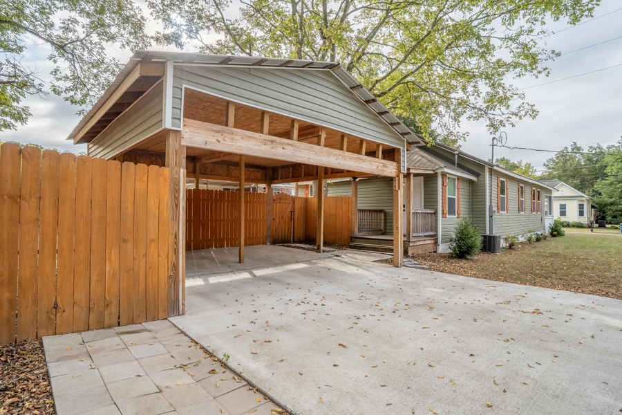 No Caption