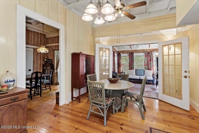 Listing 28