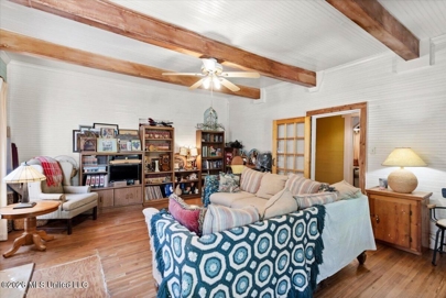 Listing 28
