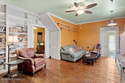 Listing 28