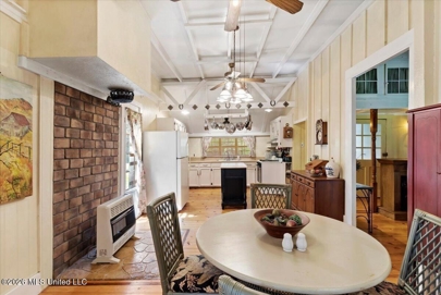Listing 28